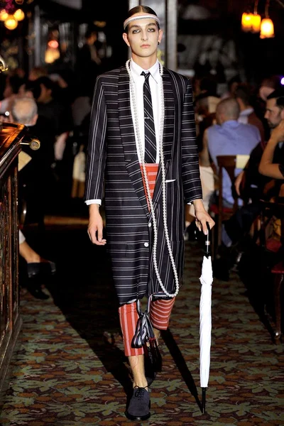Look 26